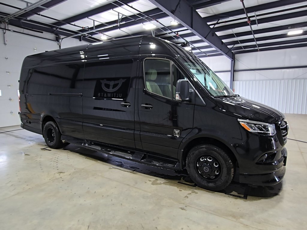 2027 Ultimate Toys COACH in loveland OH