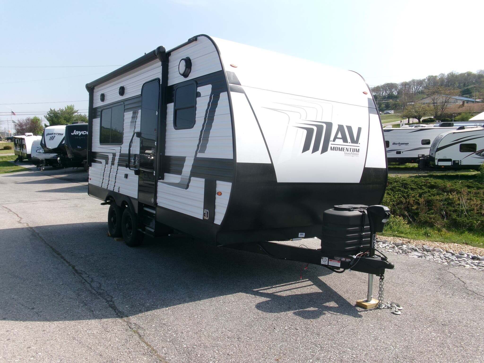 2026 Grand Design Momentum MAV 17MAV in duncansville PA