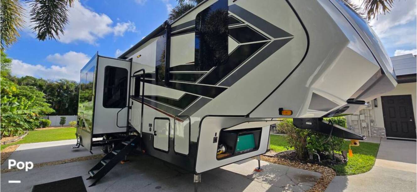A photo of this 2020 Grand Design Momentum 351M