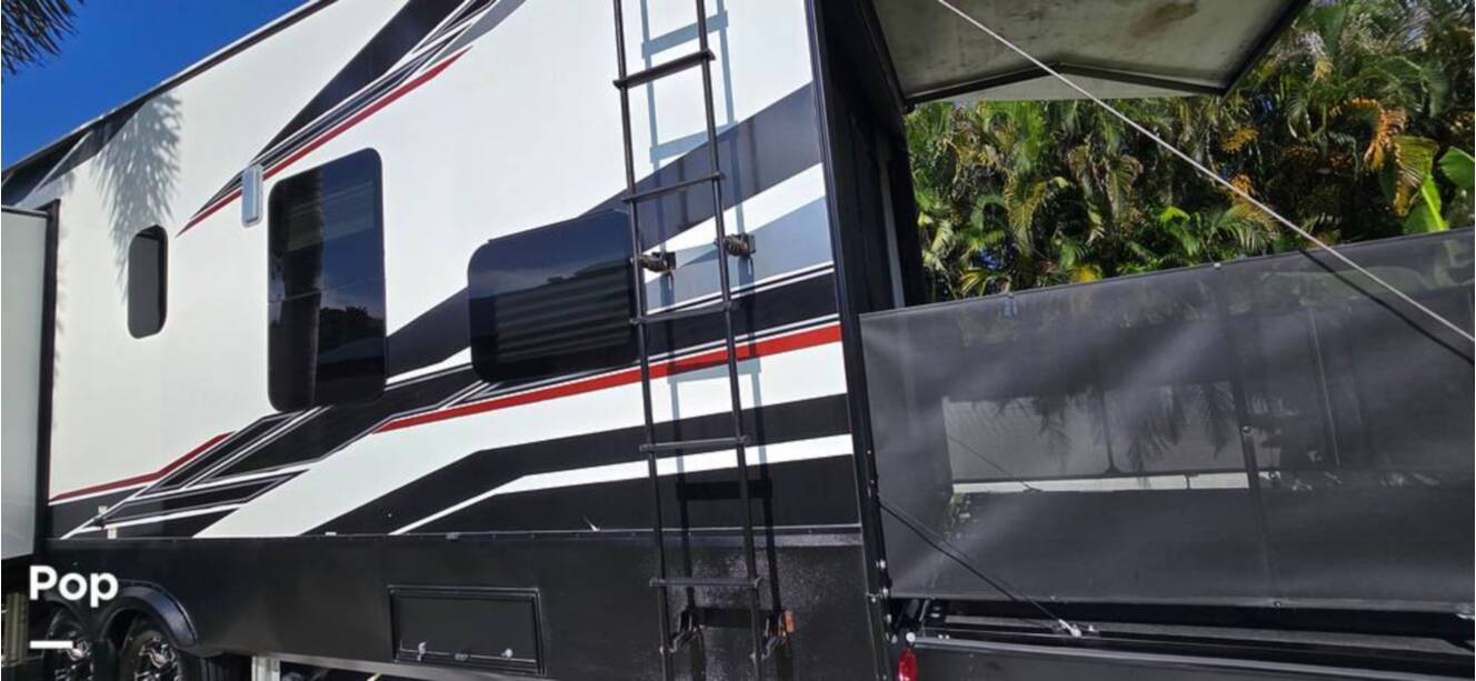 A photo of this 2020 Grand Design Momentum 351M