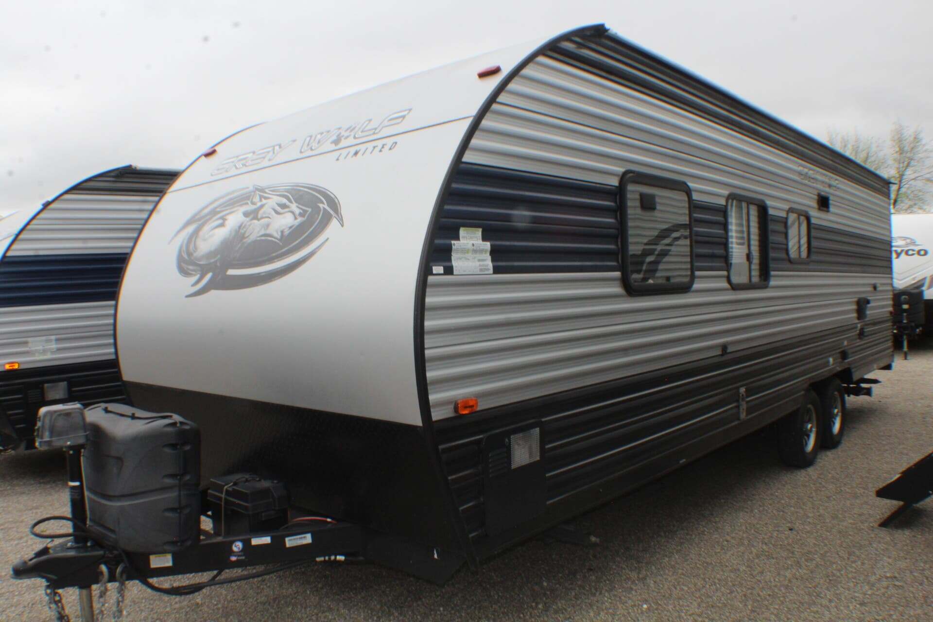 2022 Forest River Cherokee Grey Wolf 26DJSE in clyde OH