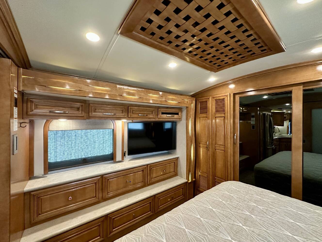 A photo of this 2021 Newmar New Aire 3543