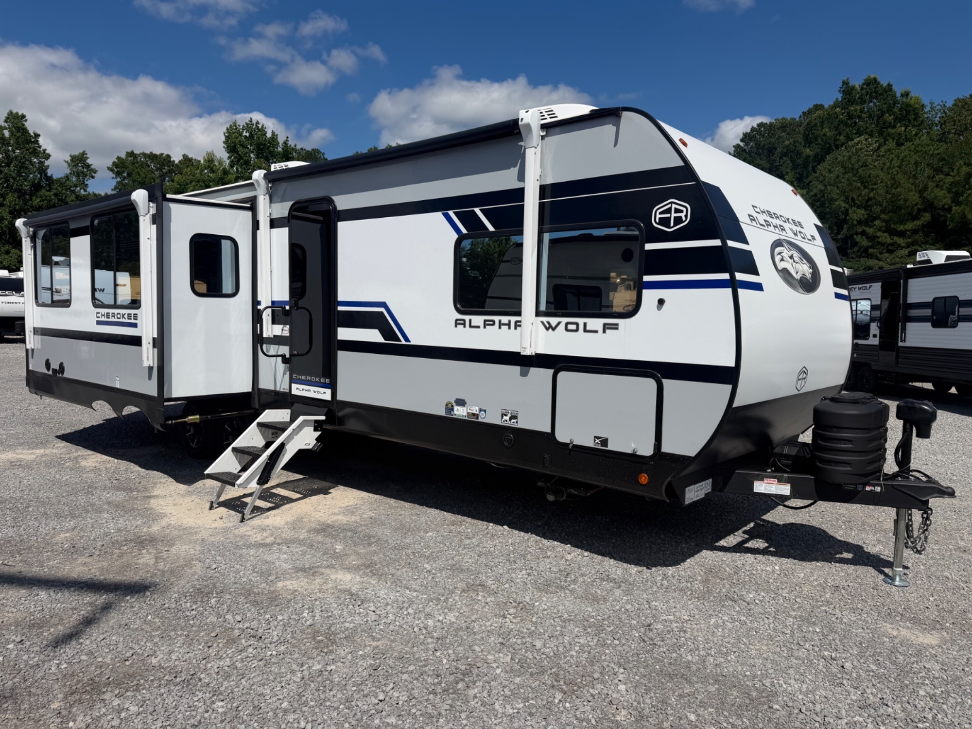 New 2027 Forest River Cherokee Alpha Wolf 28RLX-L For Sale in