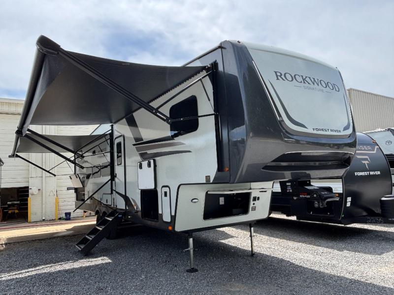 2026 Forest River Rockwood Signature R374DBH in decatur AL