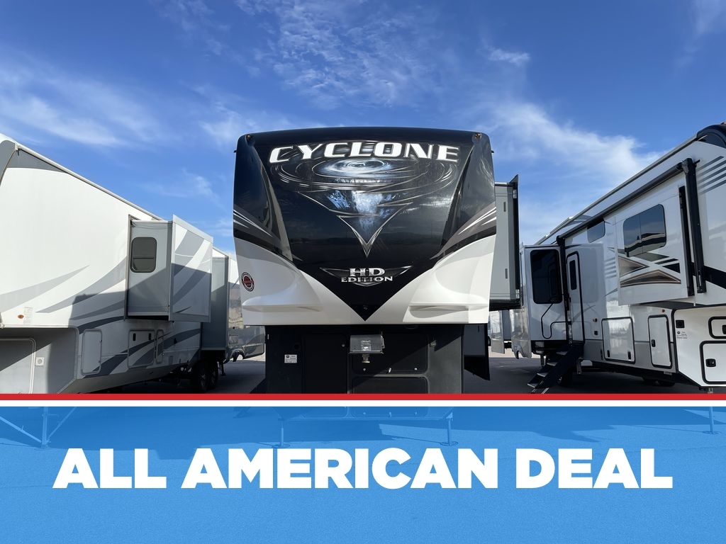 2020 Heartland Cyclone 4115 Fifth Wheel Toy Hauler RV