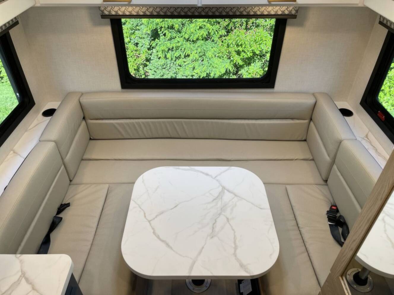 A photo of this 2027 Thor Motor Coach Geneva 19VT Chevy