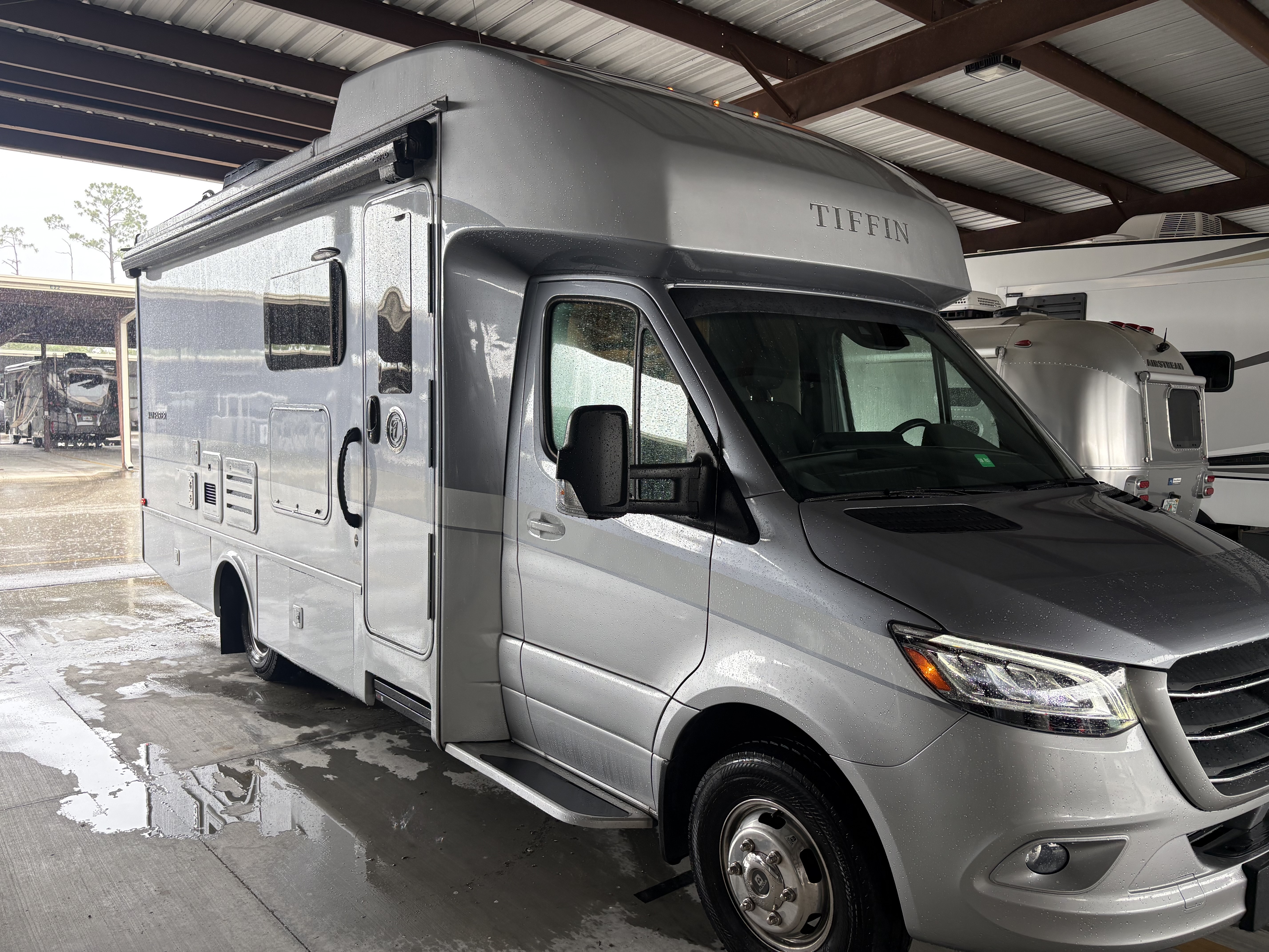 2021 Tiffin Motorhomes WAYFARER 25 RW RV