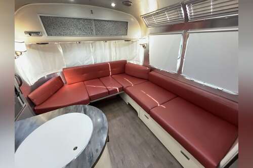 2019 Airstream INTERNATIONAL SERENITY 27FB TWIN in ridgeland SC