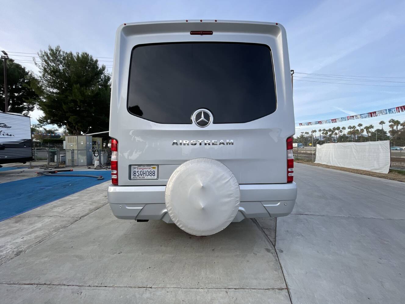 A photo of this 2021 Airstream ATLAS MURPHY SUITE