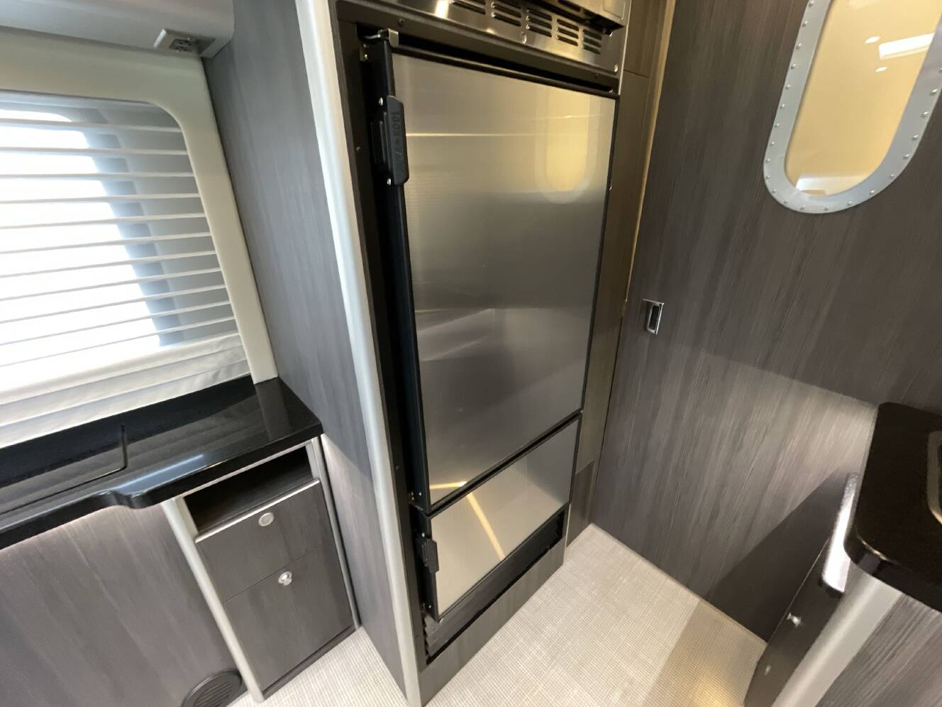 A photo of this 2021 Airstream ATLAS MURPHY SUITE