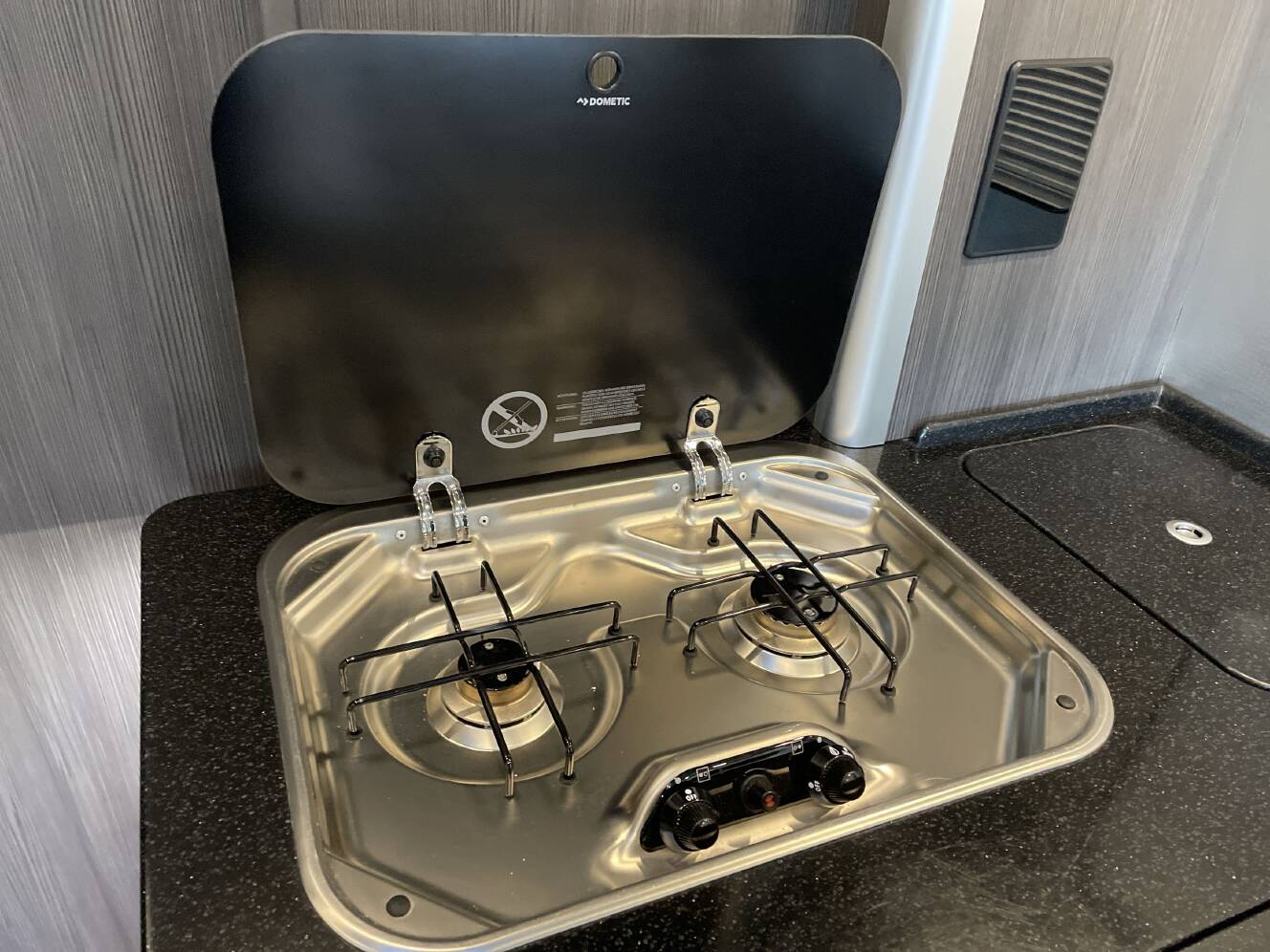 A photo of this 2021 Airstream ATLAS MURPHY SUITE