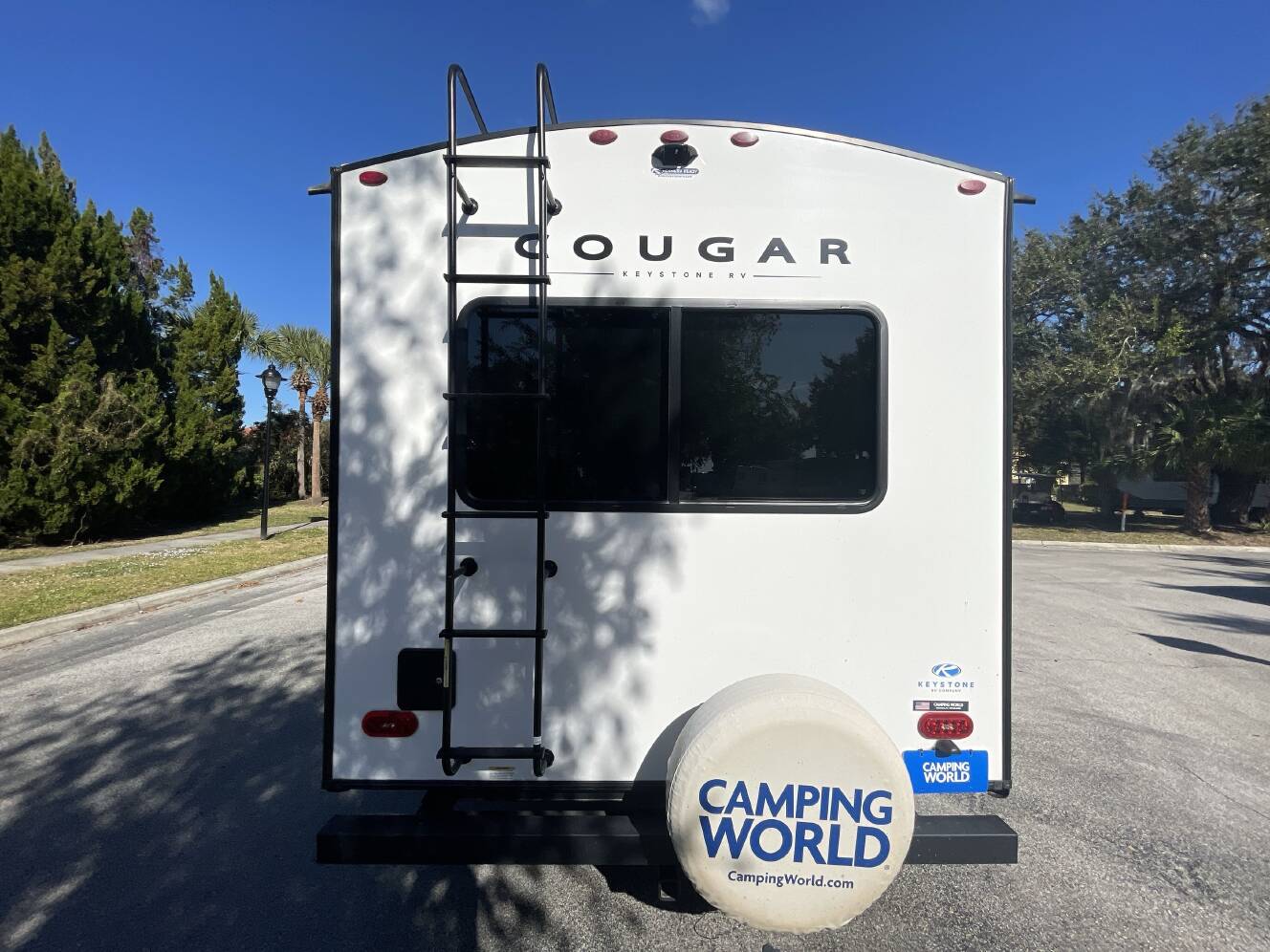 A photo of this 2023 Keystone COUGAR 25RDS