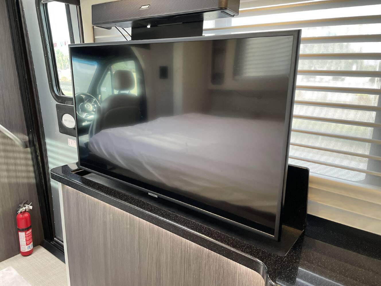 A photo of this 2021 Airstream ATLAS MURPHY SUITE