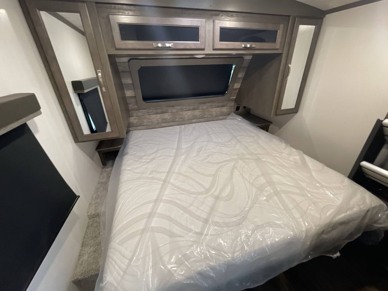 A photo of this 2023 Keystone COUGAR 25RDS
