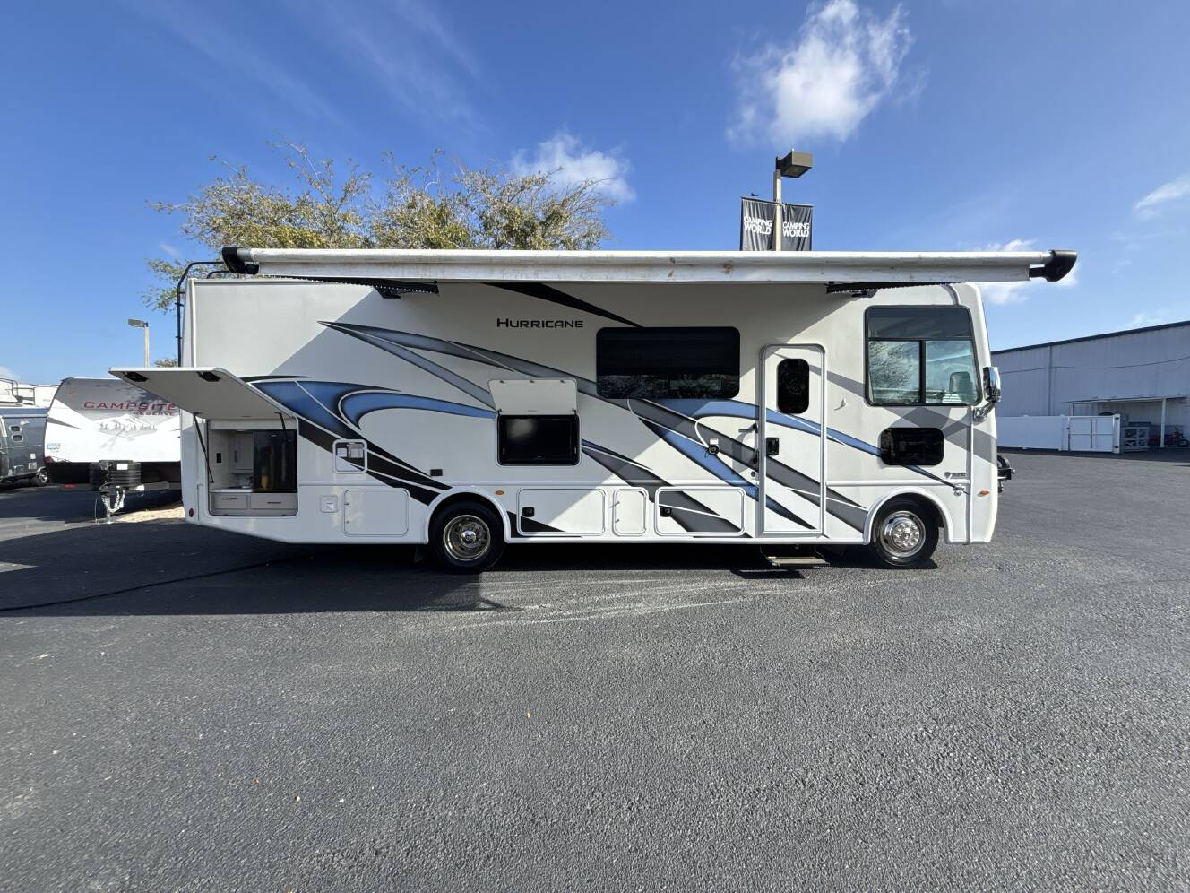 A photo of this 2024 Thor HURRICANE 29M