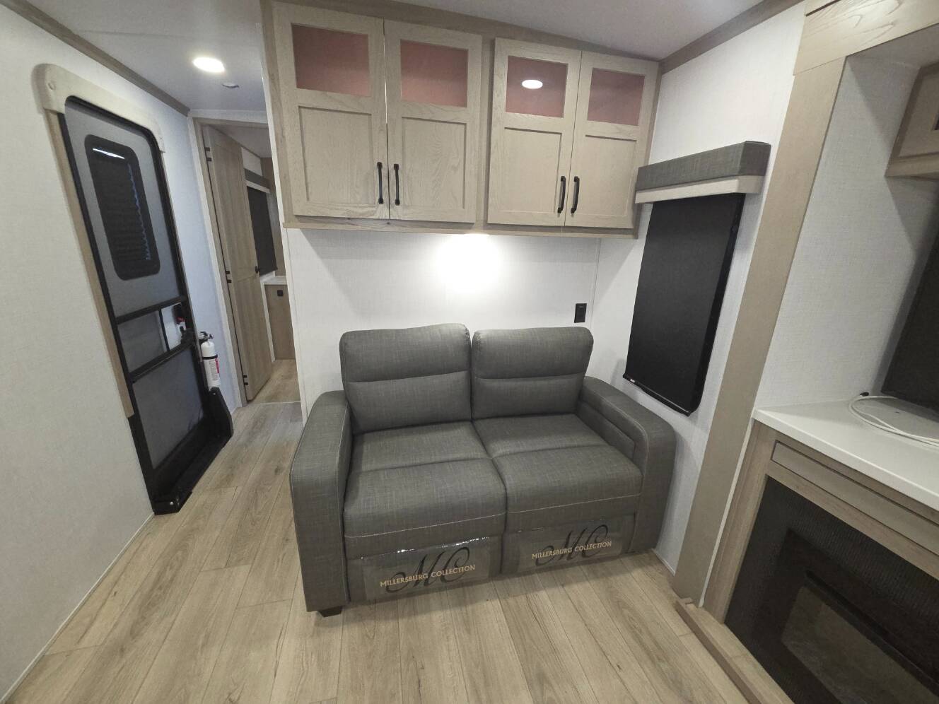 A photo of this 2025 Forest River ROCKWOOD SIGNATURE 8339FK