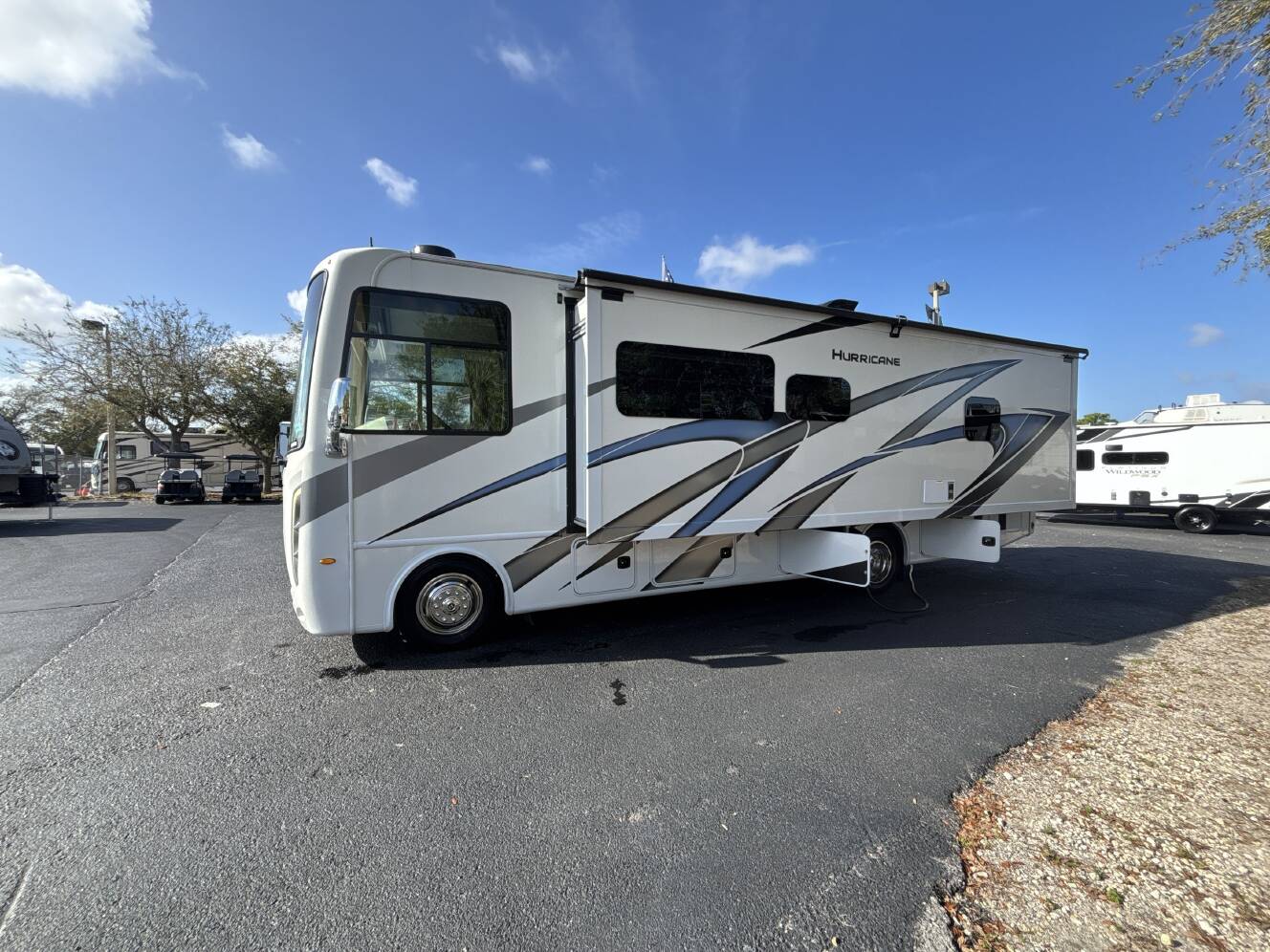 A photo of this 2024 Thor HURRICANE 29M
