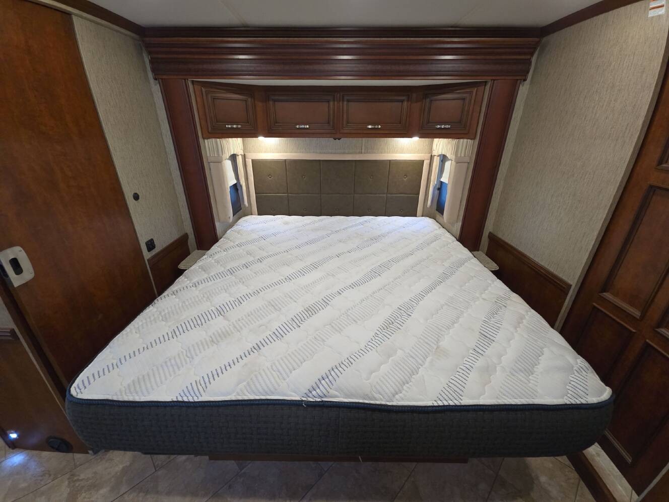 A photo of this 2016 Newmar VENTANA 4037