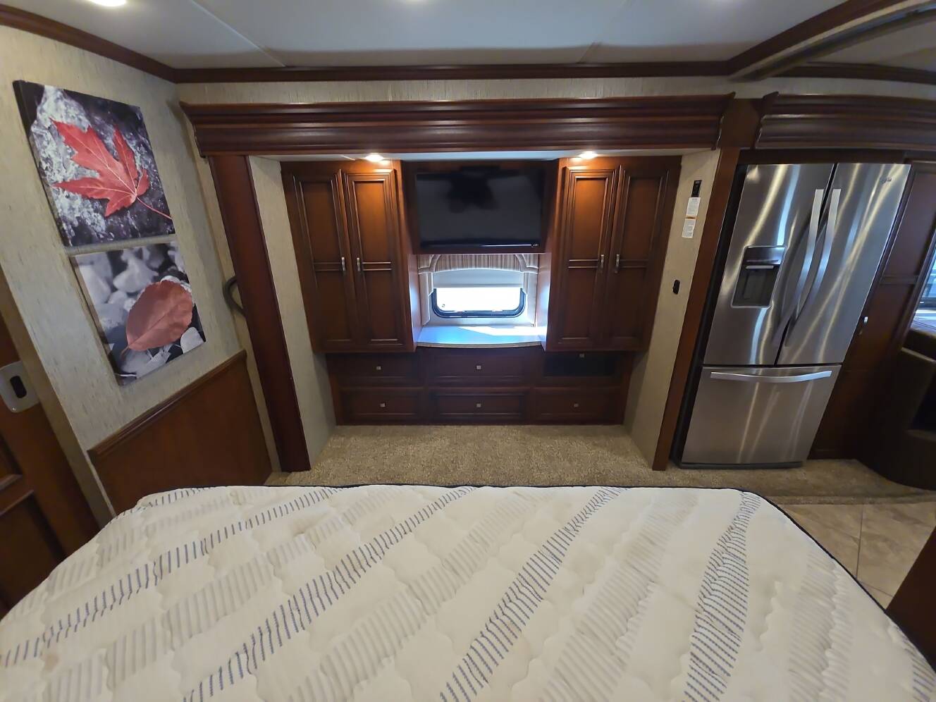 A photo of this 2016 Newmar VENTANA 4037