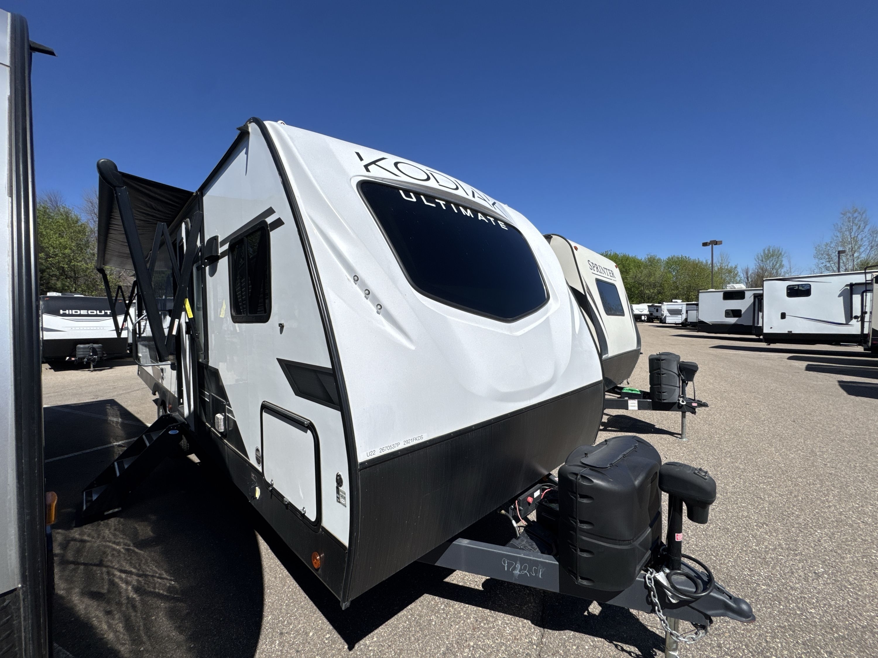 2022 Dutchmen KODIAK ULTIMATE 2921FKDS in lakeville MN