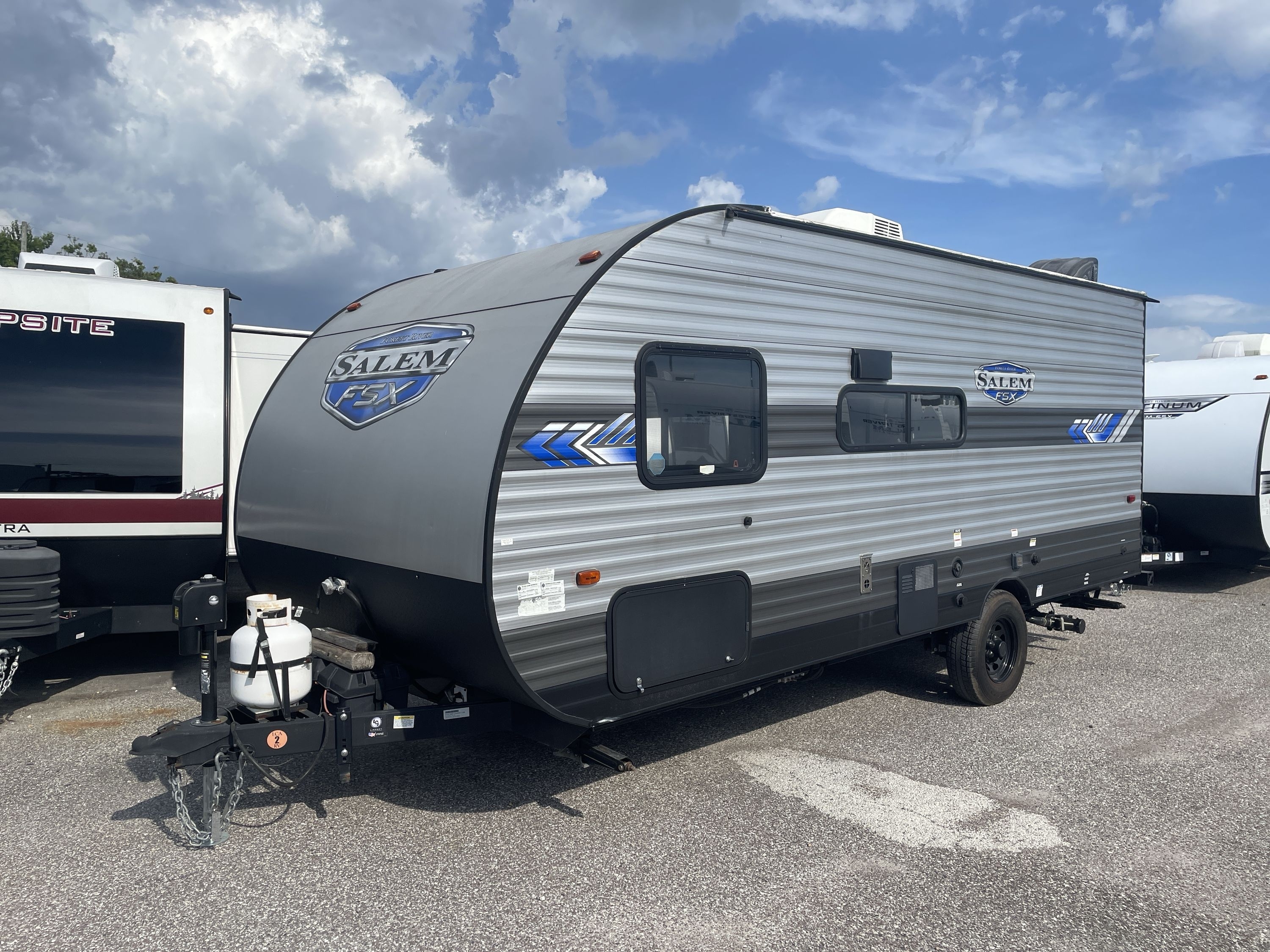 2022 Forest River SALEM FSX 179DBK in holiday FL