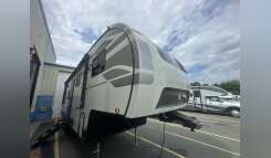 2025 Cruiser Rv ESSENCE 28DB RV
