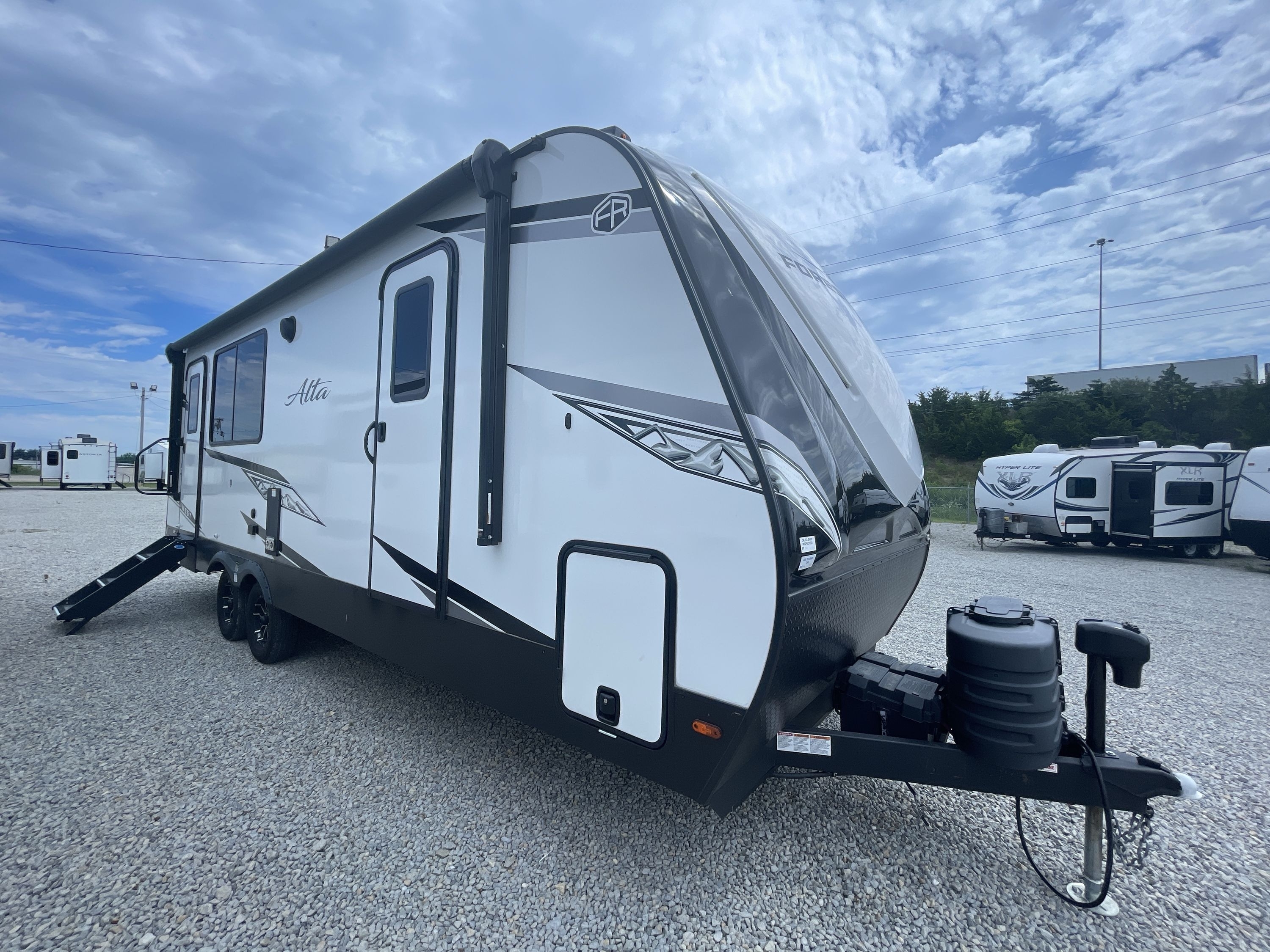 2025 East To West ALTA 2375KRK in piqua OH