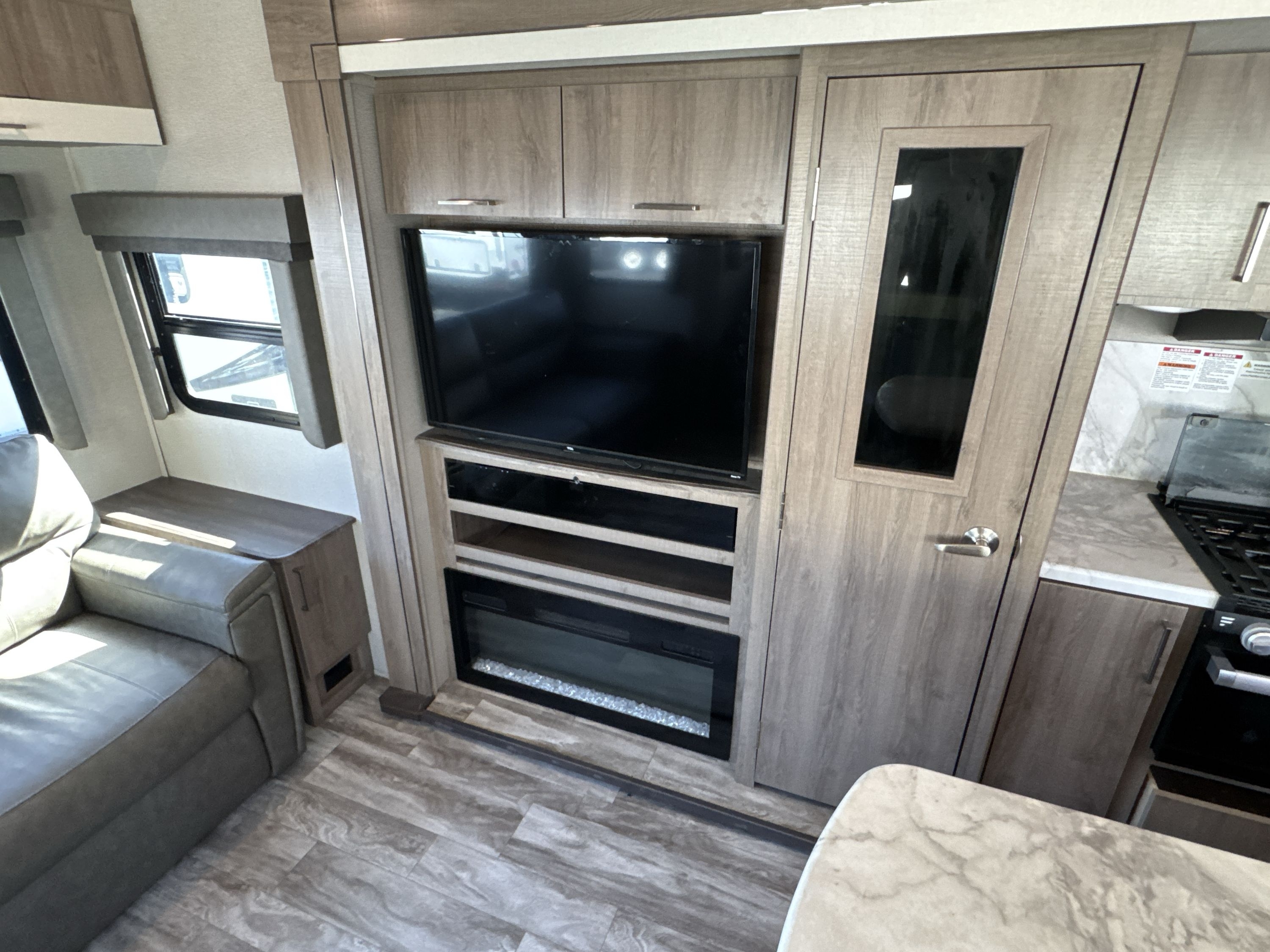 2022 Grand Design IMAGINE 2970RL in churchville NY