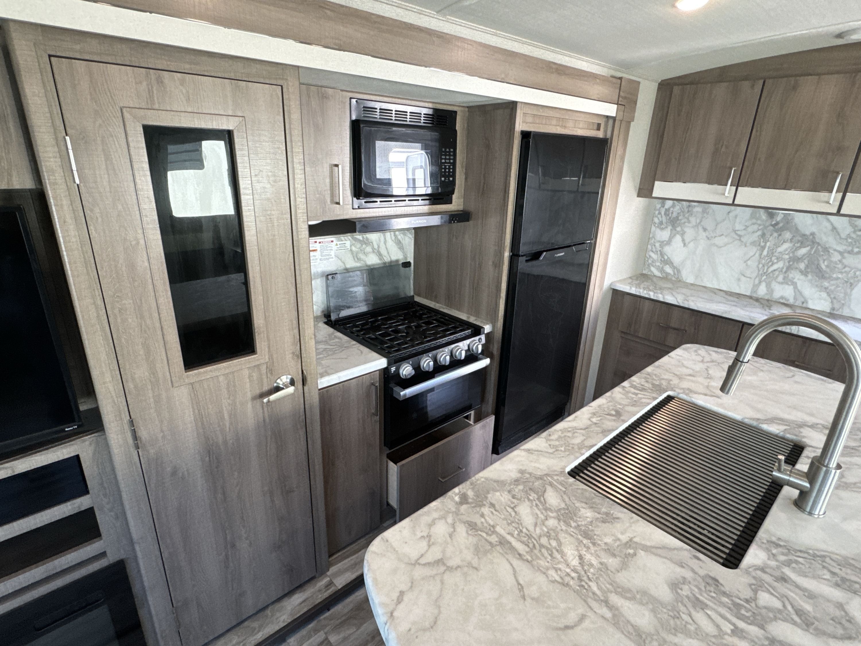 2022 Grand Design IMAGINE 2970RL in churchville NY