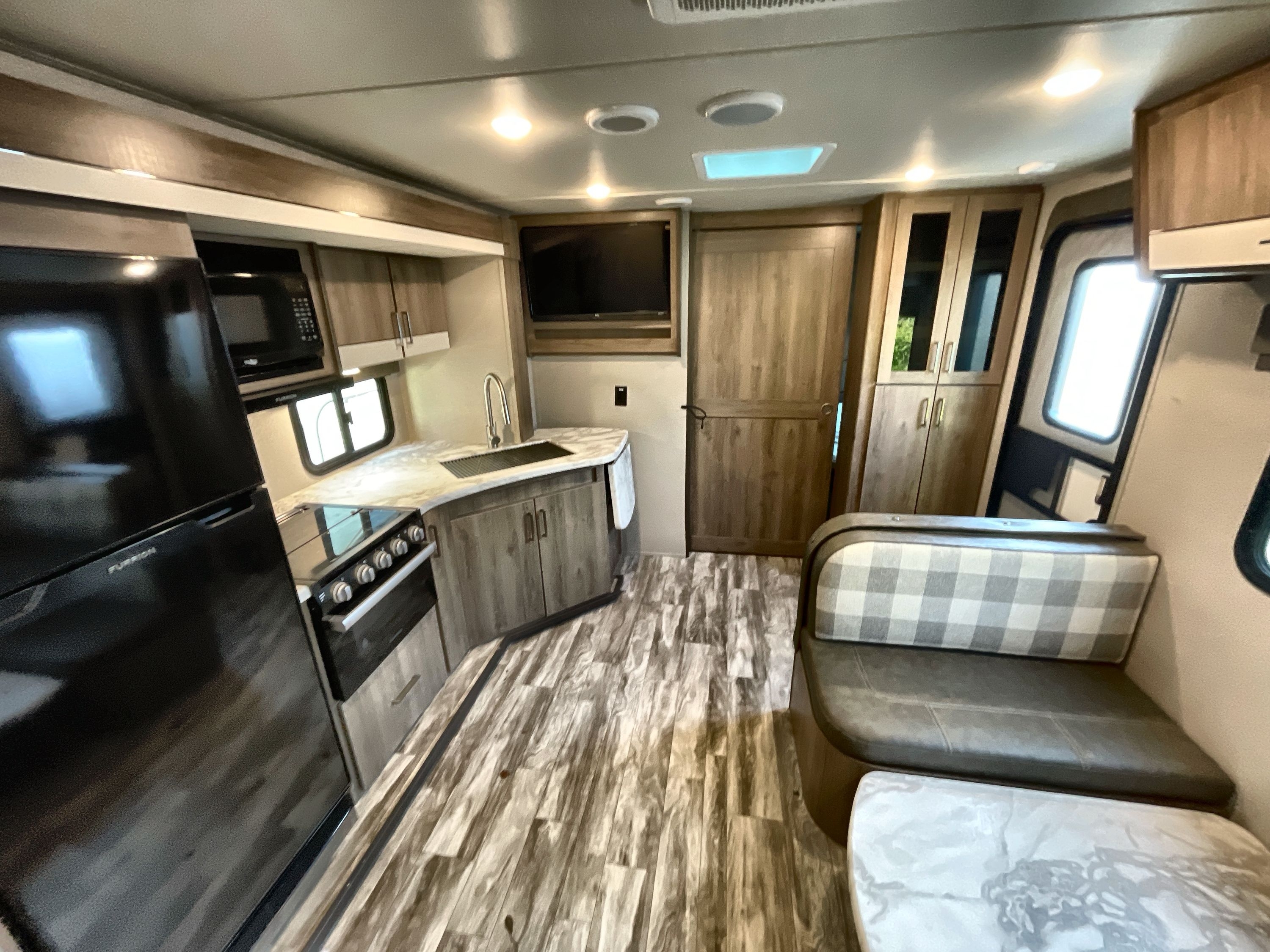 2023 Grand Design IMAGINE XLS 23BHE in berkley MA