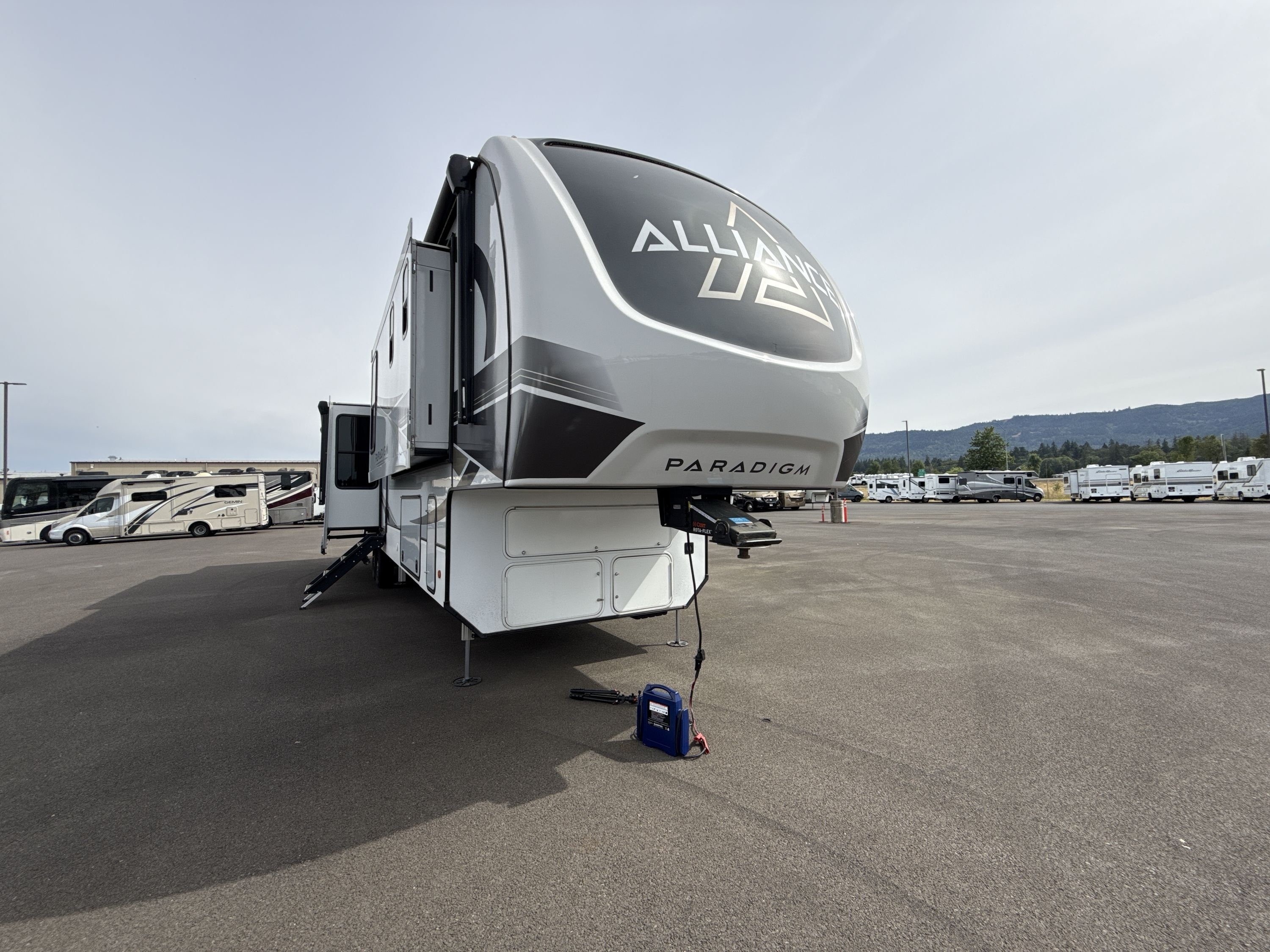 2024 Alliance PARADIGM 382RK RV