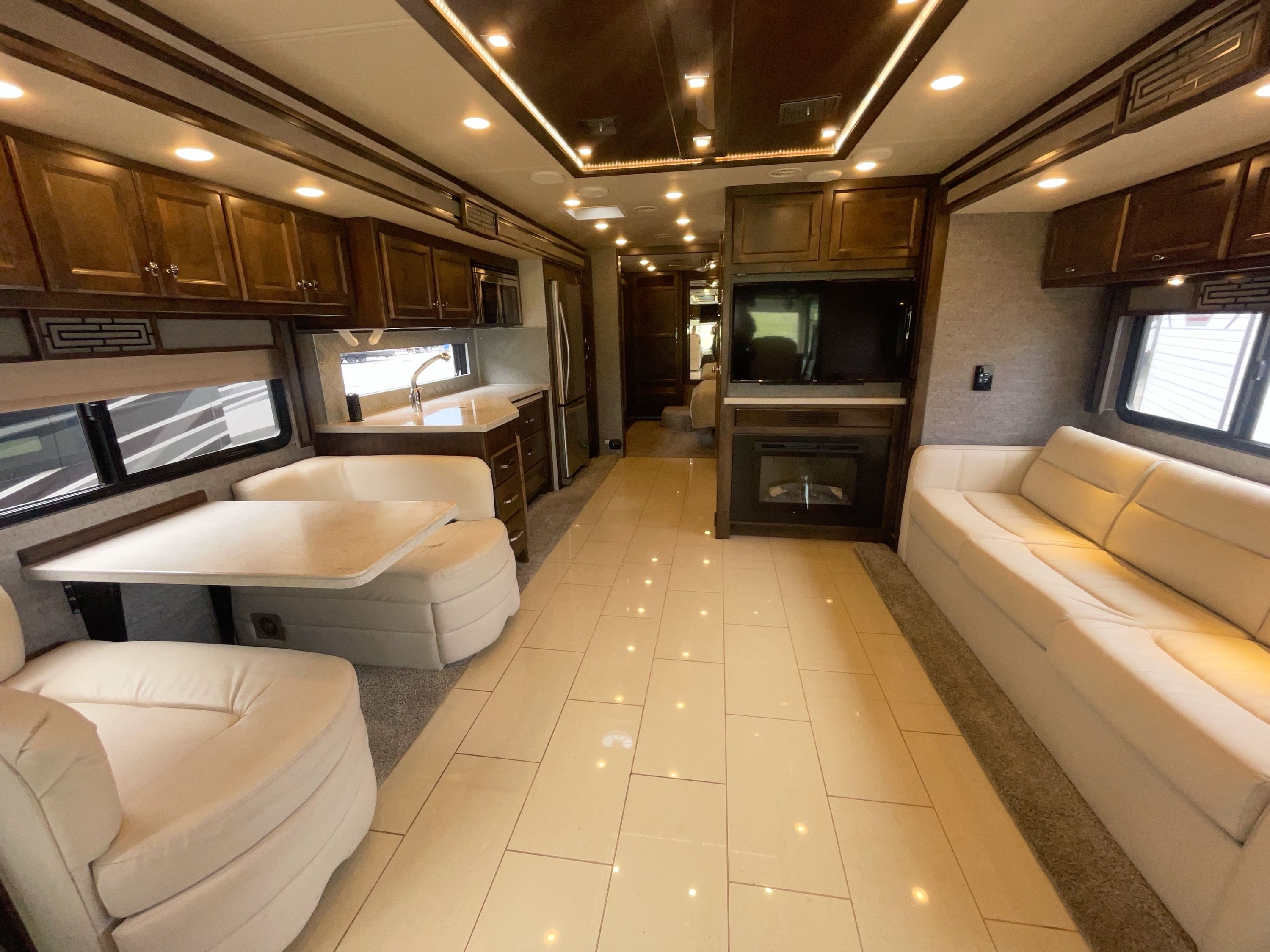 2020 Tiffin ALLEGRO RED 33AA in dover FL