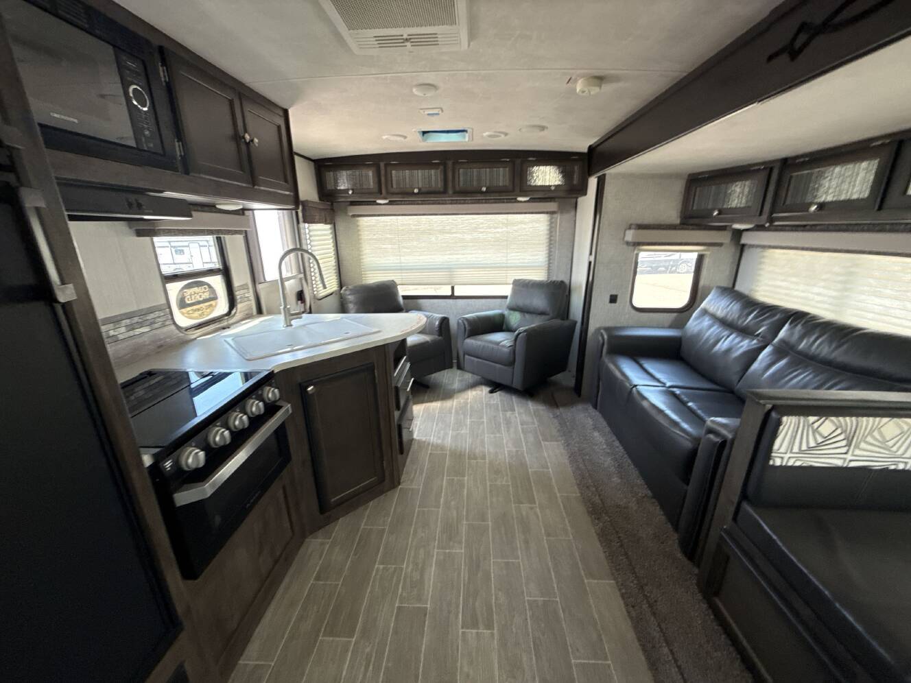 A photo of this 2020 Heartland MALLARD M27