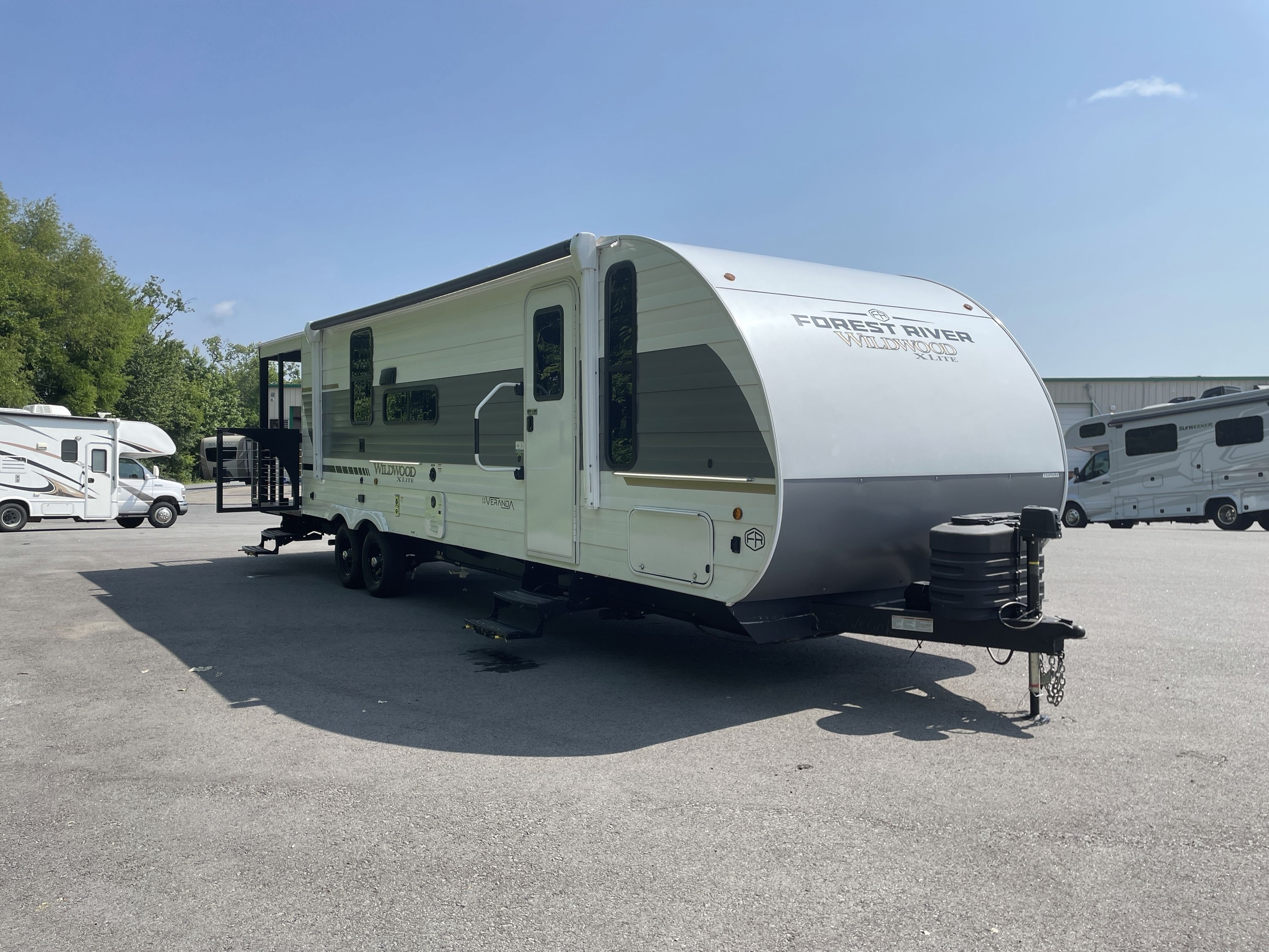 2025 Forest River WILDWOOD X-LITE 22VERANDA RV
