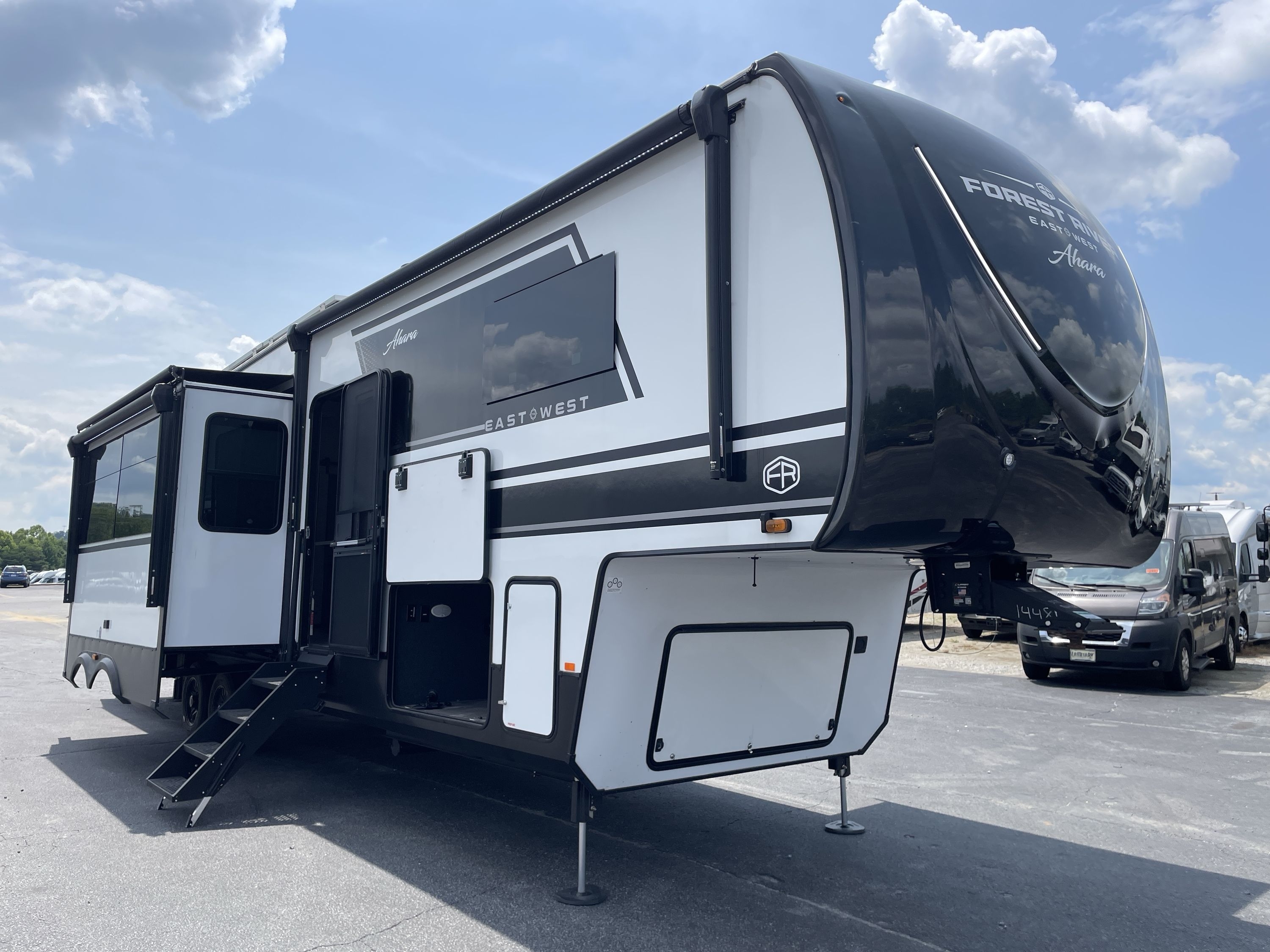 2026 East To West AHARA 378BH-OK RV