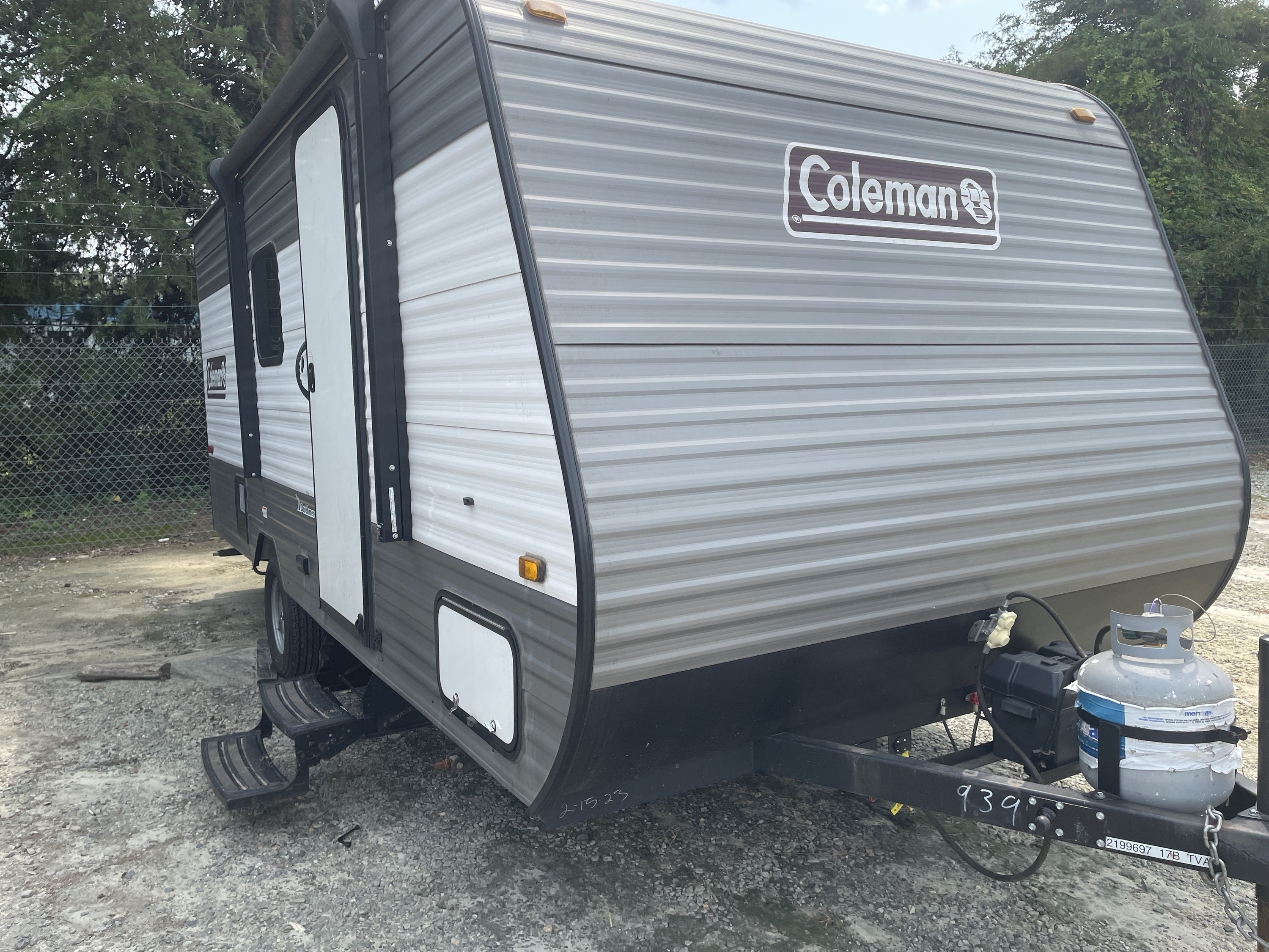 2023 Coleman COLEMAN LANTERN LT 17B in thornburg VA