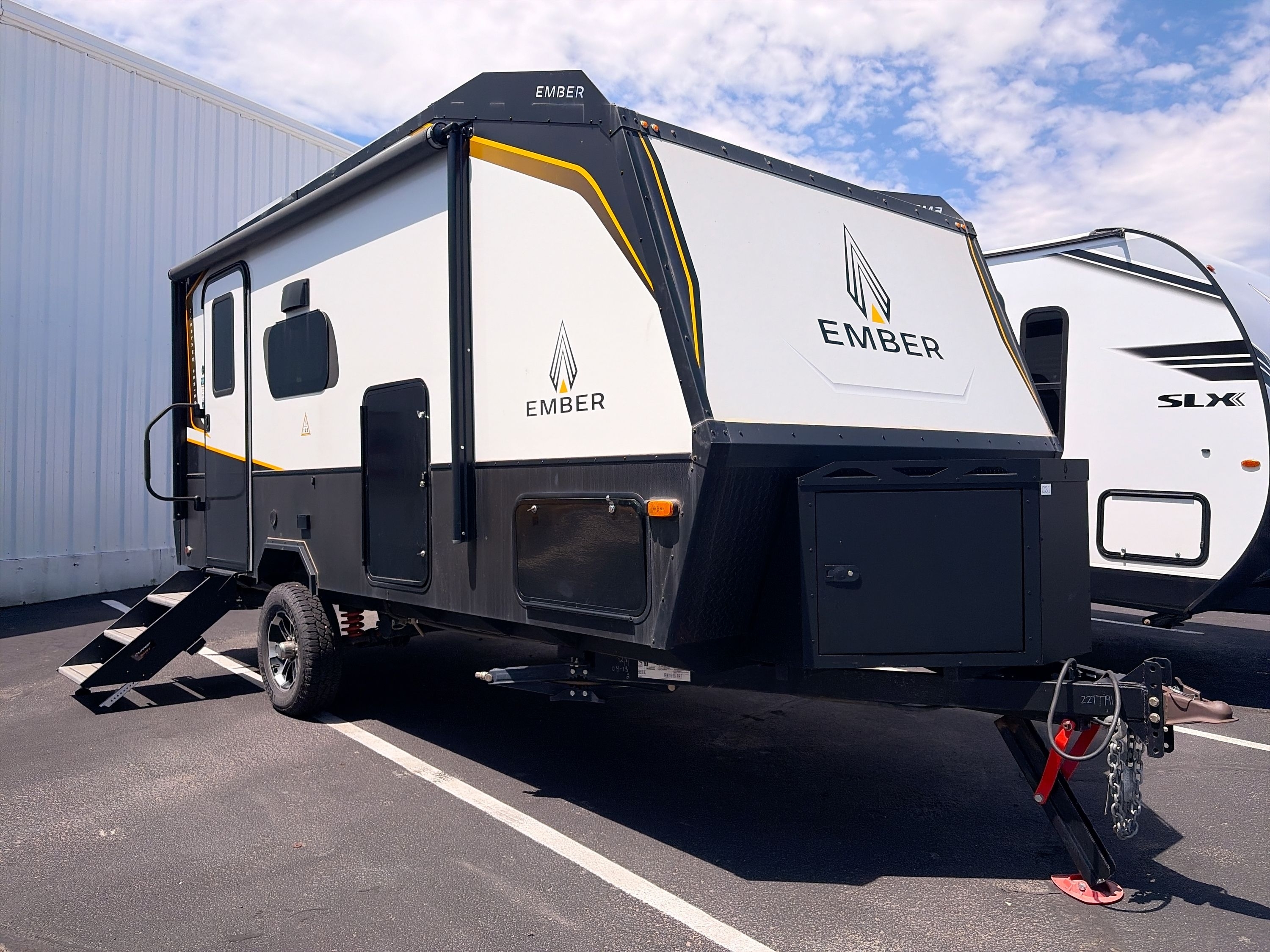 2022 Ember OVERLAND 171FB in longmont CO