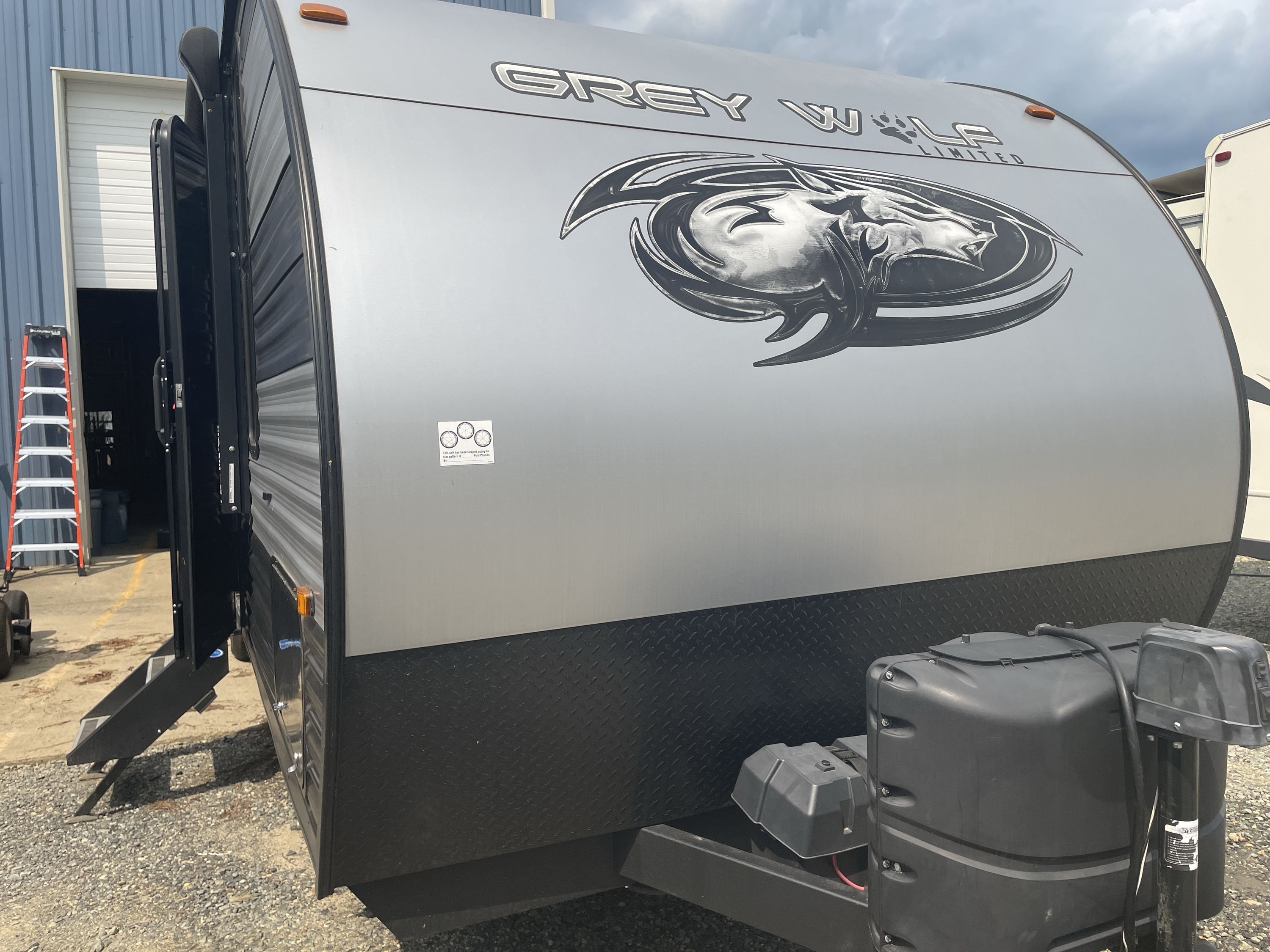 2022 Forest River GREY WOLF 26DBH RV