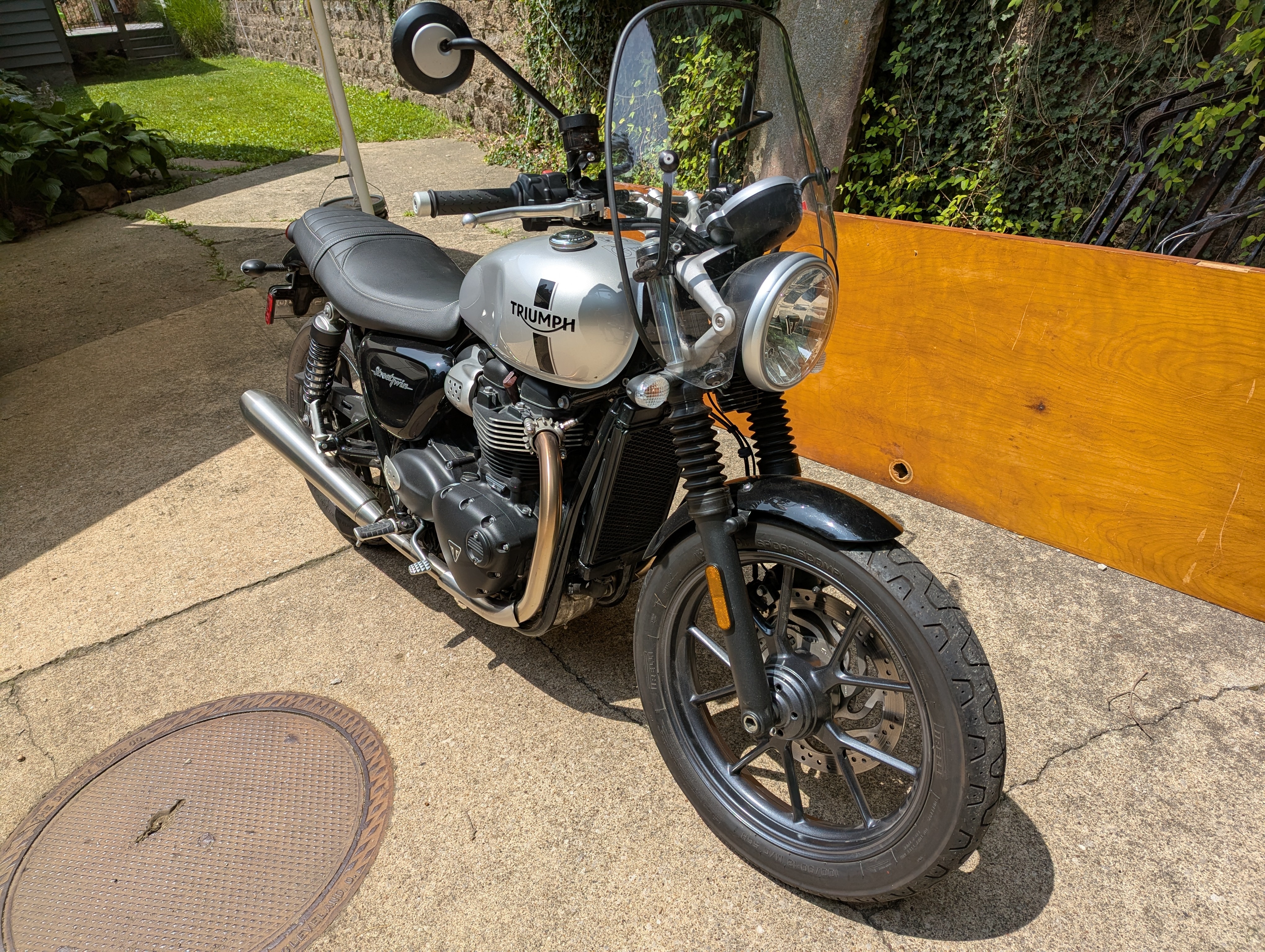 2018 Triumph STREET TWIN BASE BASE in Wooster, OH