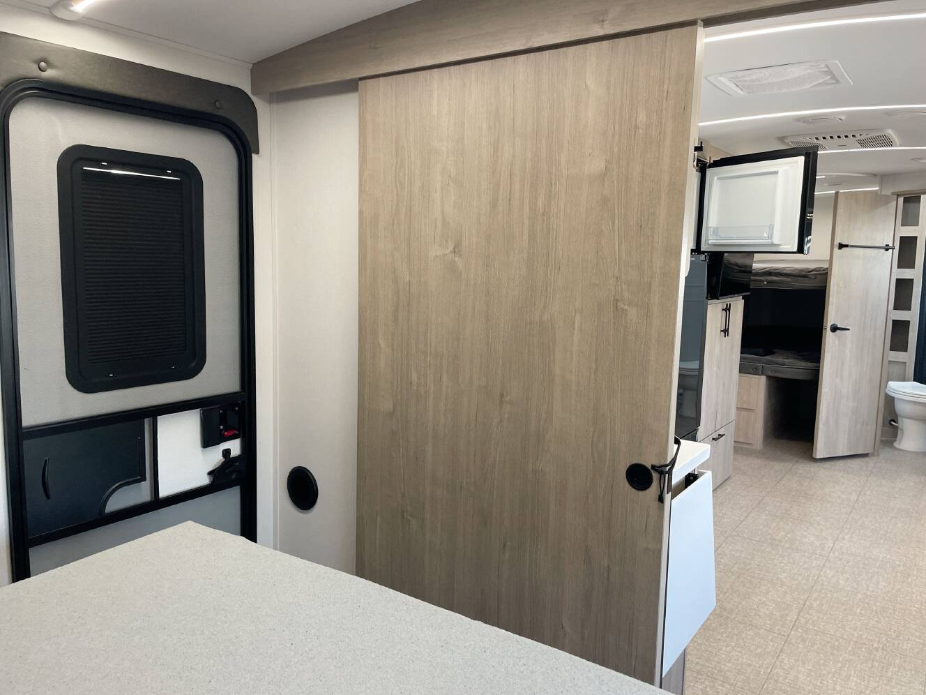 A photo of this 2025 Grand Design IMAGINE 2800BH