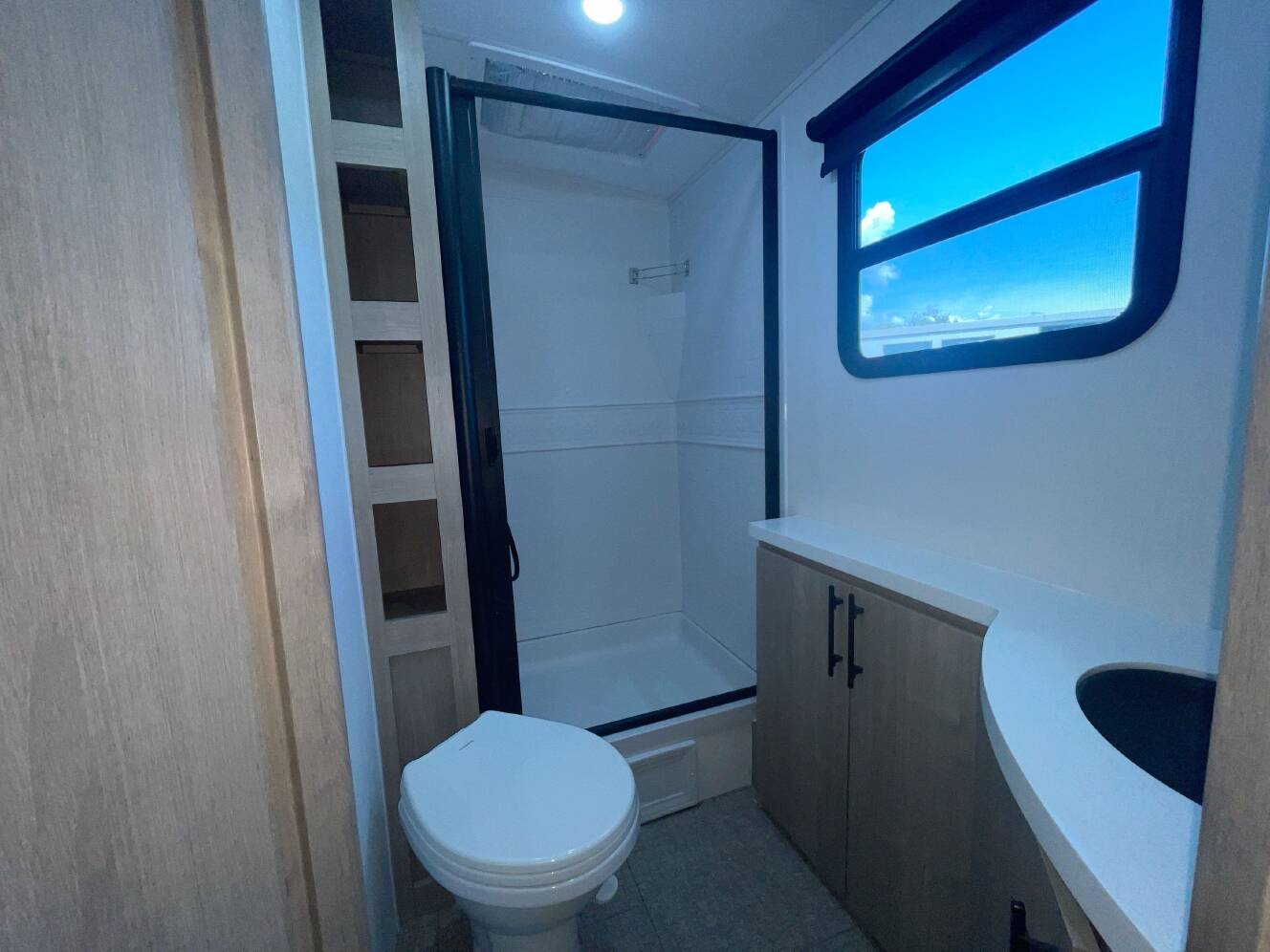 A photo of this 2025 Grand Design IMAGINE 2800BH