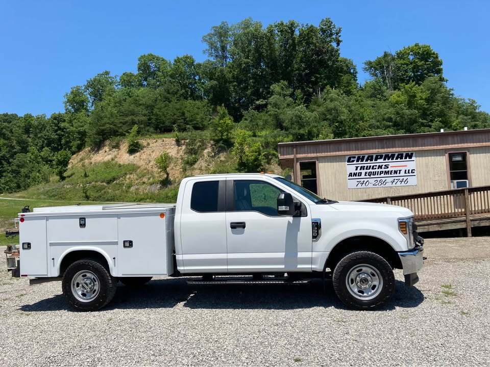 2019 FORD F350 XL in Jackson, OH