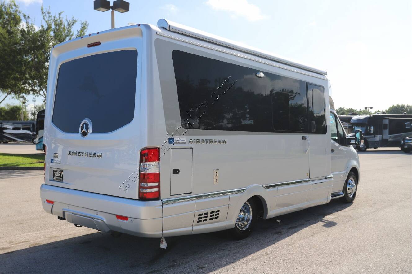 A photo of this 2026 Airstream Atlas Tommy Bahama