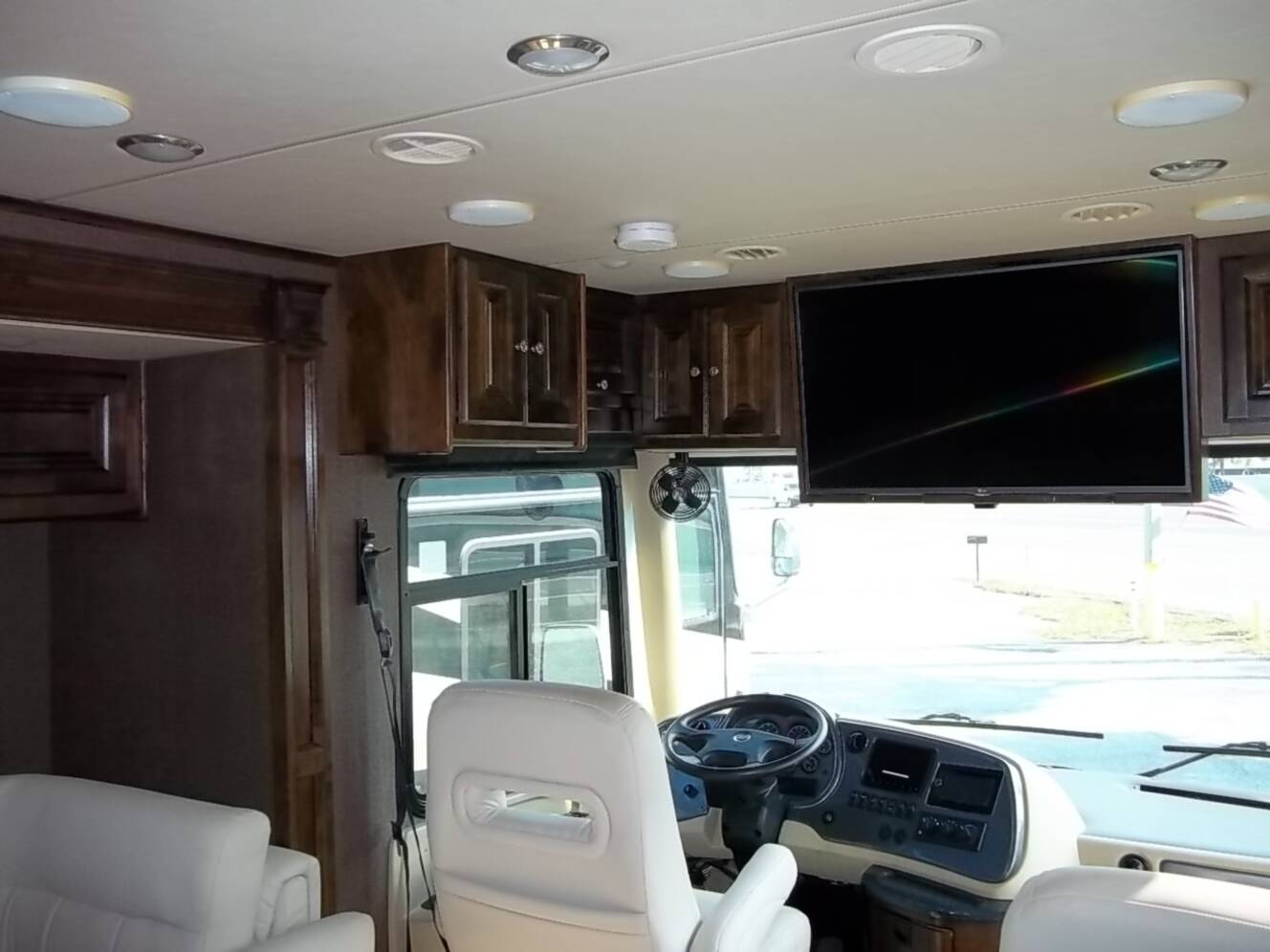 A photo of this 2016 Tiffin Motorhomes Allegro Red 37PA