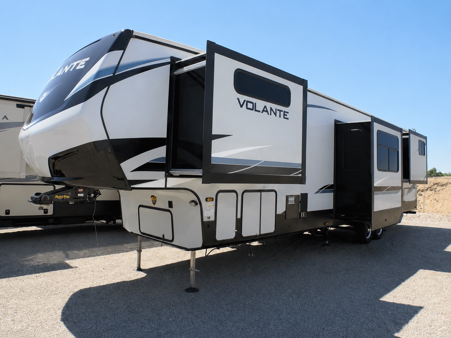 2021 Crossroads VOLANTE VL3880MK in valley center CA