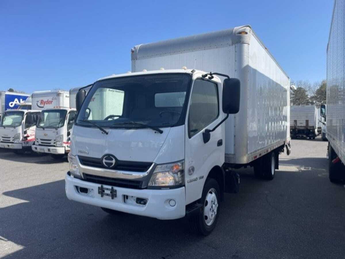 2019 HINO HINO 195 in Farmingdale, NY