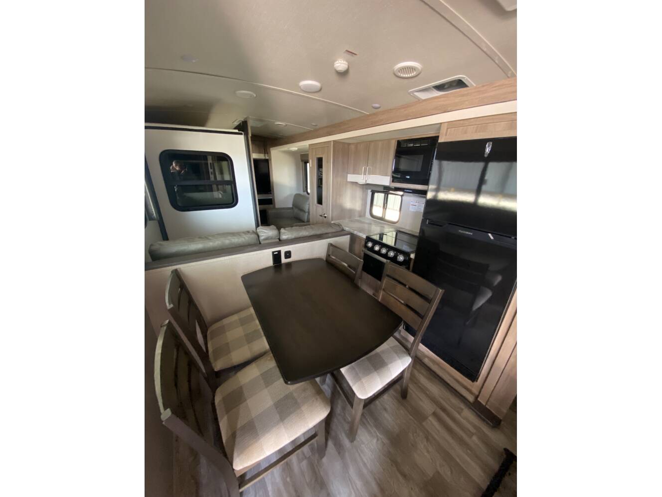 A photo of this 2022 Grand Design IMAGINE 3100RD