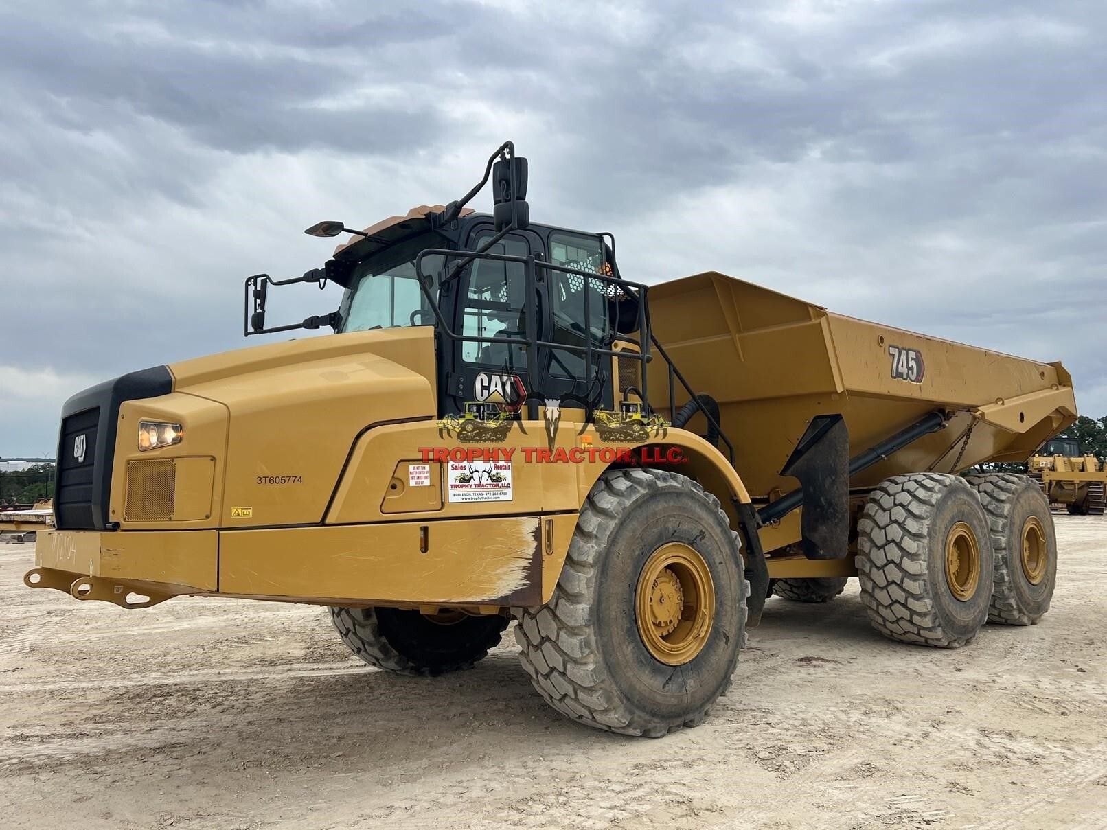 2023 CATERPILLAR 745 in Burleson, TX