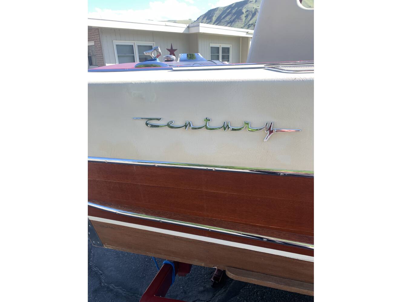 A photo of this 1961 Century SABRE