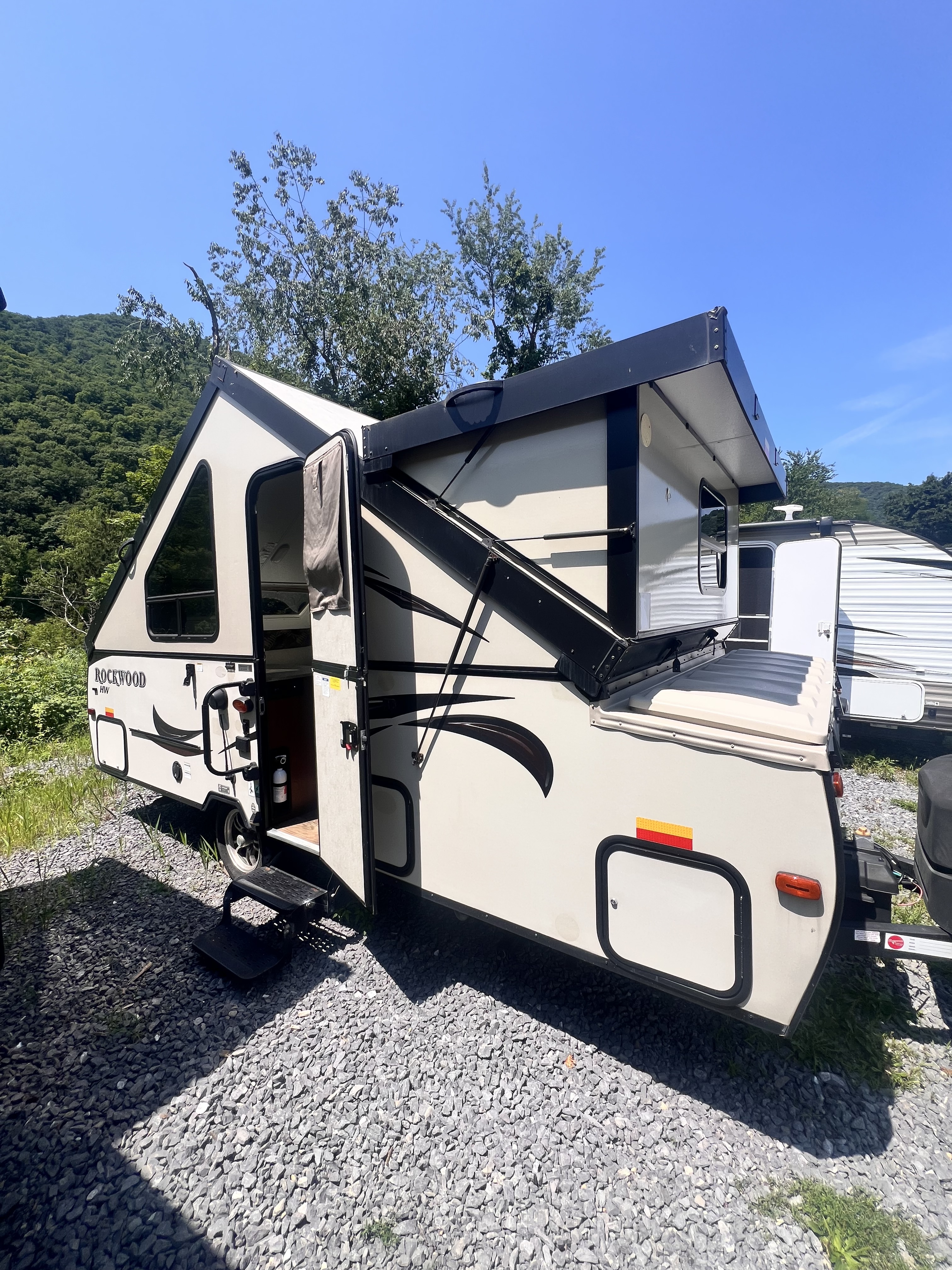 2017 Forest River ROCKWOOD 214HW in jersey shore PA